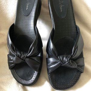 COLE HAAN BLACK LEATHER NIKE AIR SLIDES - SZ 8.5